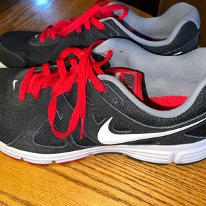 Nike Revolution 2 Mens Running Shoes Size 12 - Like New